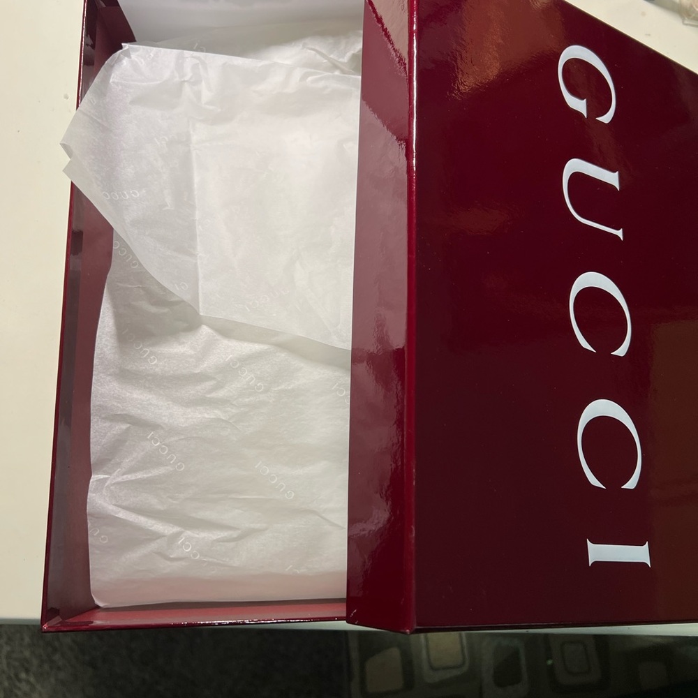 Gucci Red Shoe Box - Picture 3 of 3